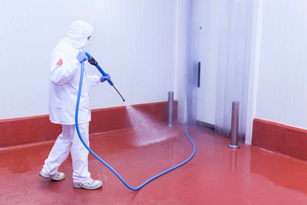 Best Animal Enclosure Cleaning  in Byers, CO